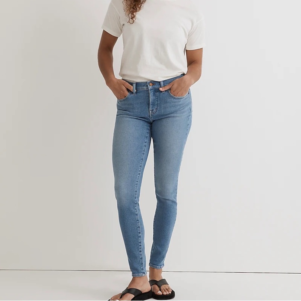 Madewell 9” Mid-Rise Skinny Jeans - Size 28